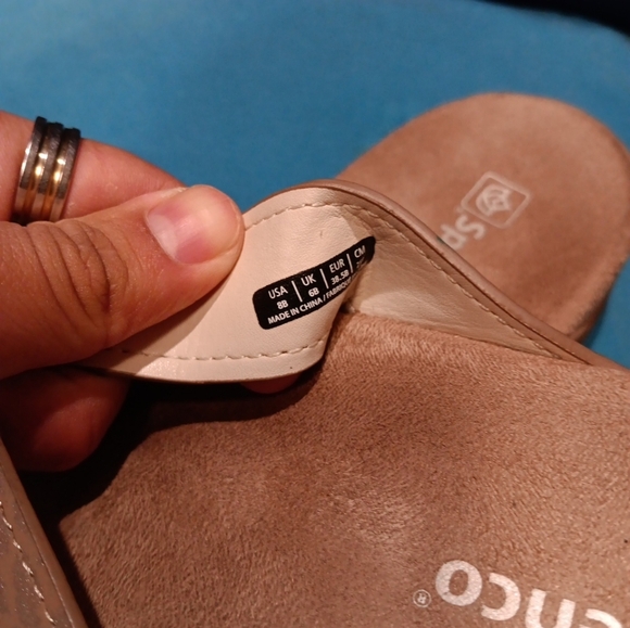 Spenco Womens Hampton Suede Camel Tan Silver Leopard Thong Comfort Sandals Sz8b - Picture 5 of 5